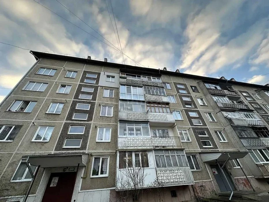 Продажа 2-комнатной квартиры с И/О