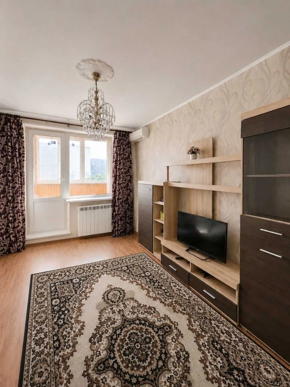 93224 Продам однокомнатную квартиру Защитников Украины(Захис