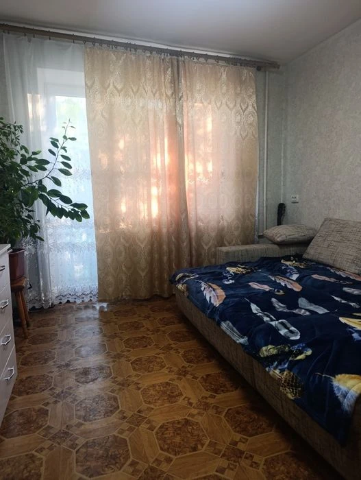 РЕАЛЬНА 1к малосімейка ж/м Червоний камінь