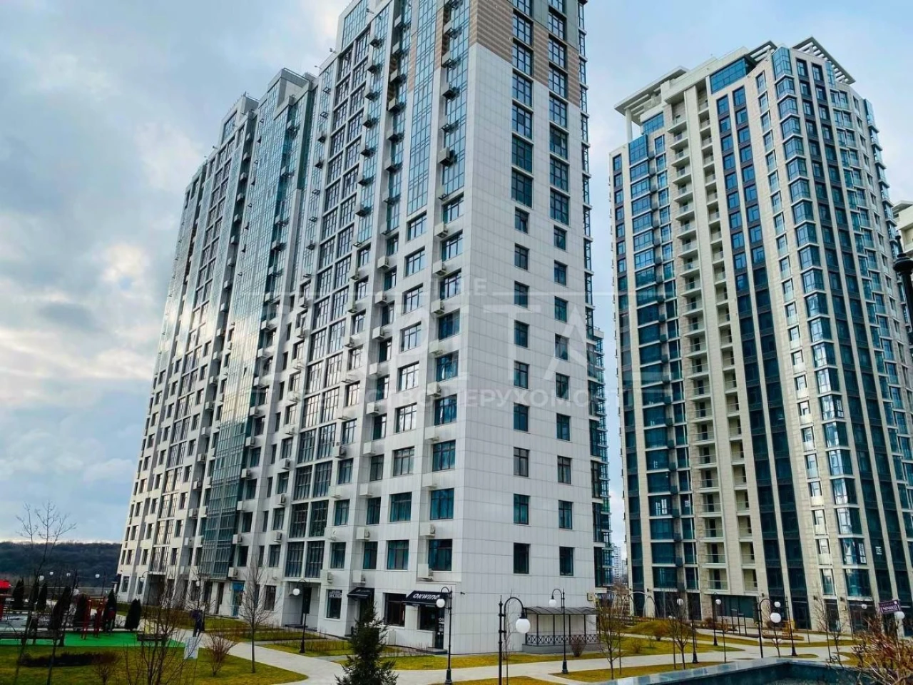 Продаж квартири, ЖК Новопечерські Липки, Драгомирова, Верхог
