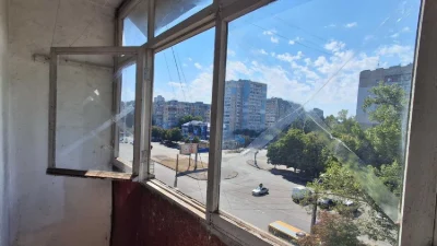 Продам 2-к.кв. 48.4 м² с раздельными комнатами! Комфортный 5