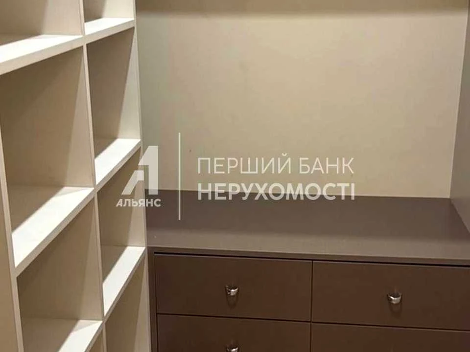 Квартира. Одеса, Перлинна вул.