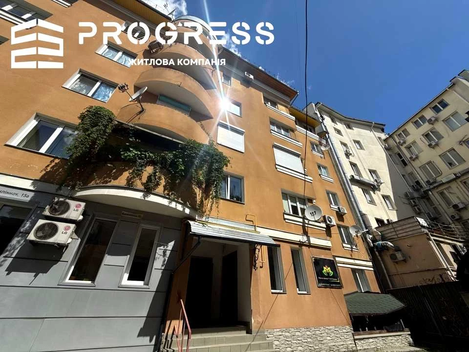 Квартира. Івано-Франківськ, Василіянок вул.