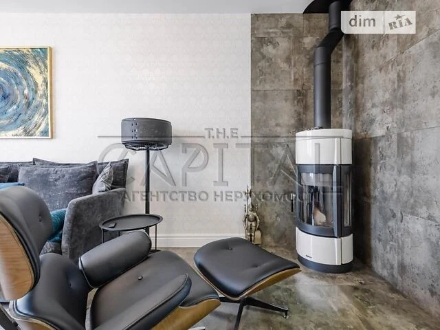 Sale of 3-room apartment 100 sq. m on Beresteyskyi Avenue 67G • I