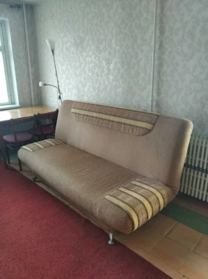 Продам 1 квартиру " чешку" низ проспекта О.Поля