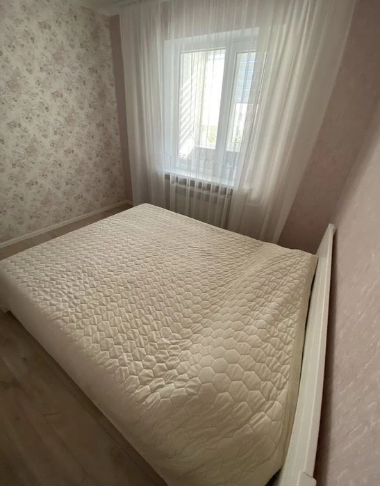 Утеплена 3к з заміненою проводкою, вікнами, зручний поверх 2