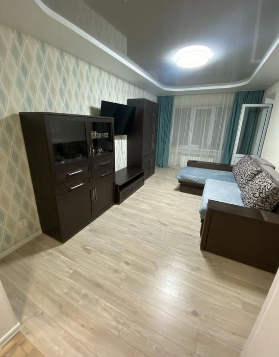 Утеплена 3к з заміненою проводкою, вікнами, зручний поверх 2