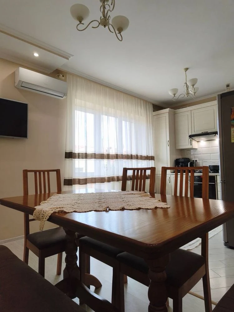 Продаж 2 к квартири 64 м2.  Боздош
