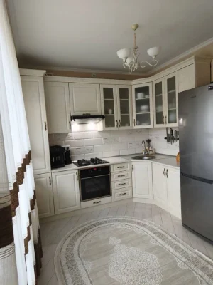 Продаж 2 к квартири 64 м2.  Боздош