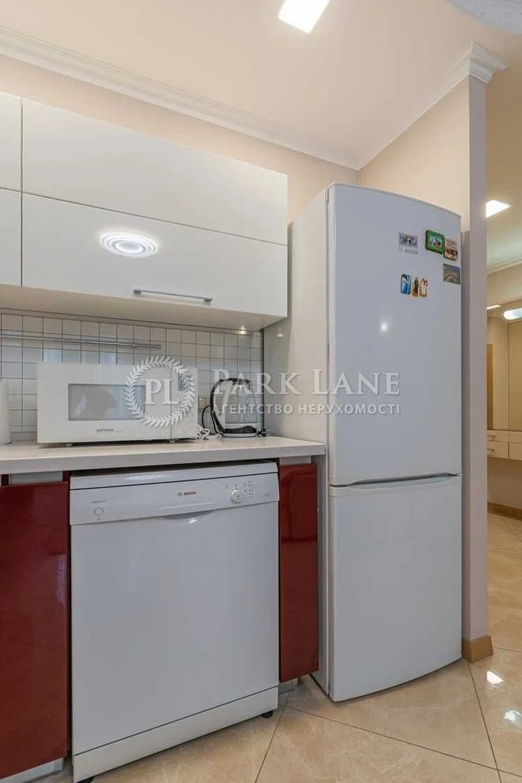 Продаж 1к квартири 53 кв м з ремонтом Липківського 18  Солом