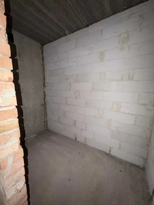 продам 3 кімнатну квартиру в новобудові