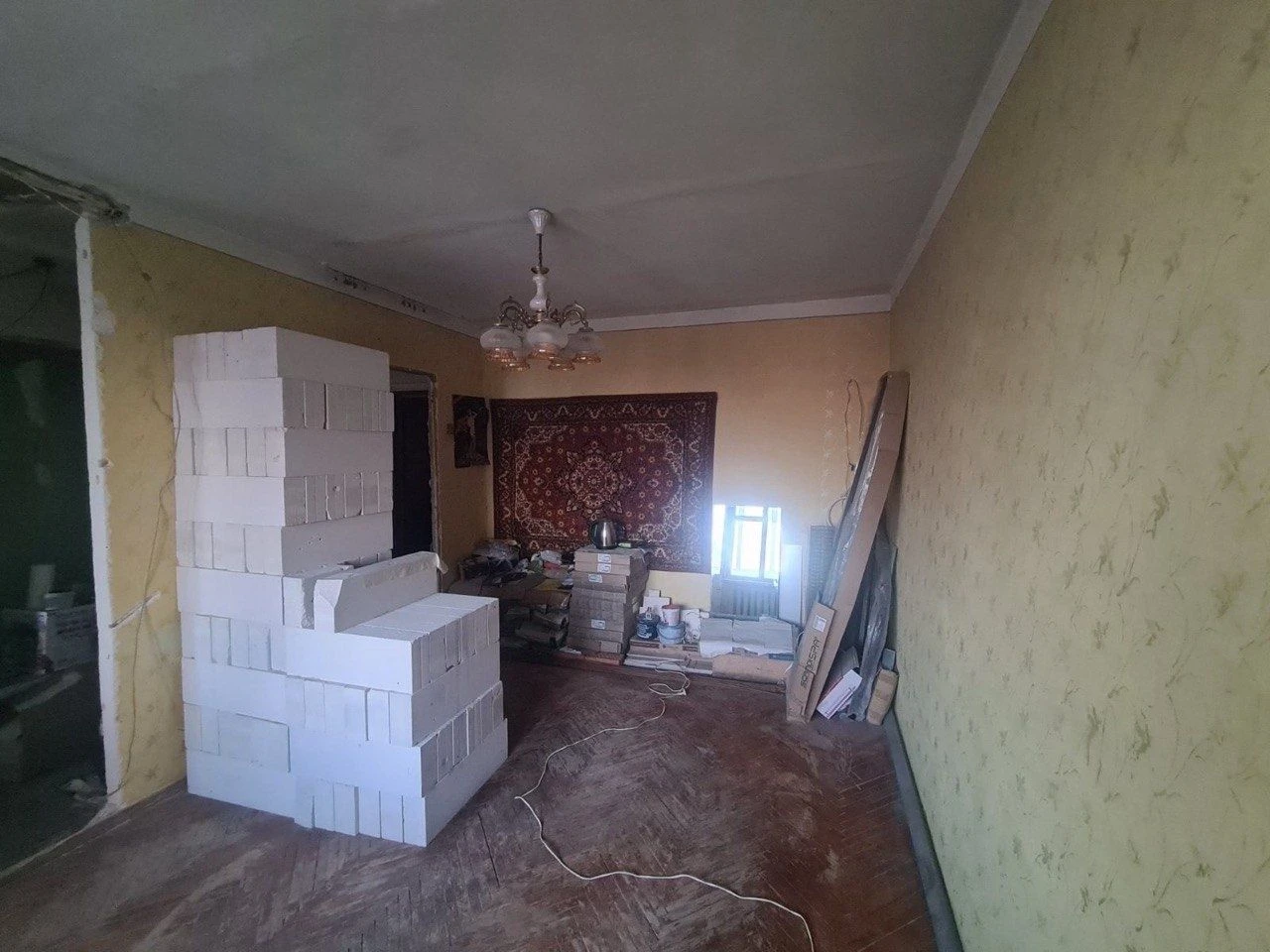 Продається 1 кімнатна квартира Котельникова  3