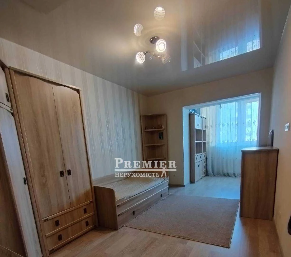 Продам 2-х кімнатну квартиру на Марсельській