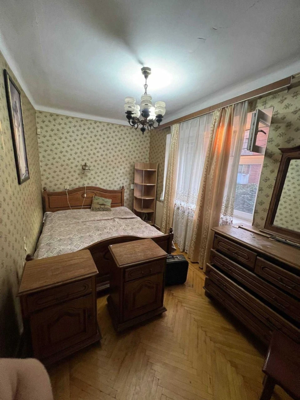 Продам 2х кімн. Сегедська/Армійська (Незалежності) (365-828)