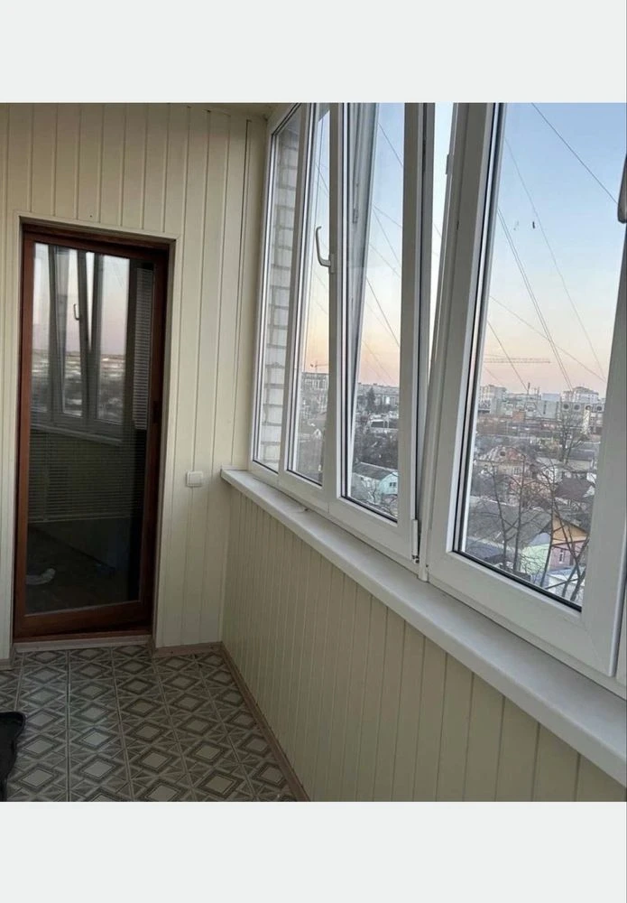 Продаж просторої 4-кімнатної квартири в Житомирі | 105,7 м²