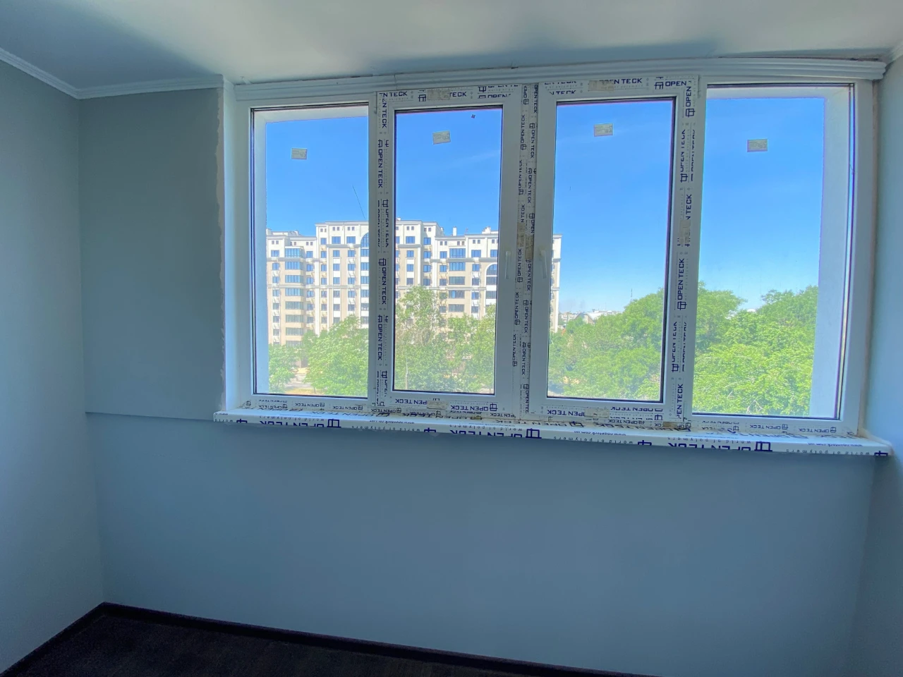 Продаж великої 1 кк в новому будинку по вул.Садовій. Автоном