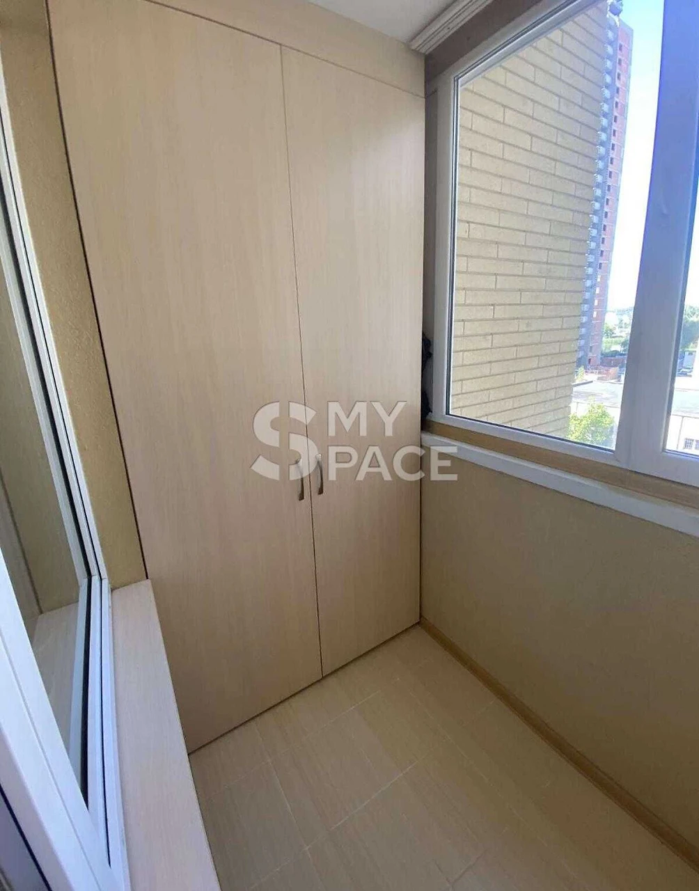 Продаж 1к квартири 45 м² Оболонь Героїв полку Азов 4В метро