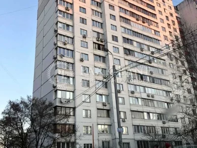 Квартира. Київ, Ревуцького вул.