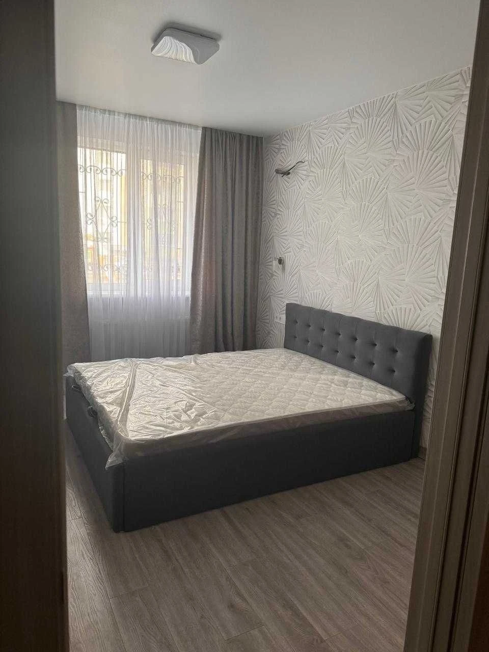 2-х кімнатна квартира, вул. Миру