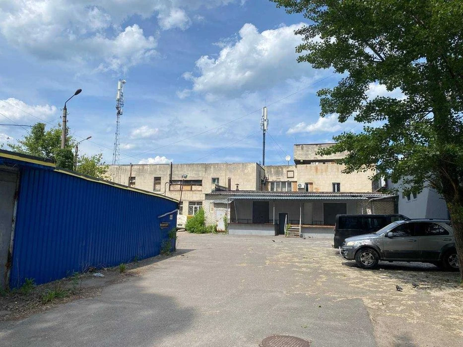 For sale: 97 sq.m. premises opposite the Dafi shopping center.