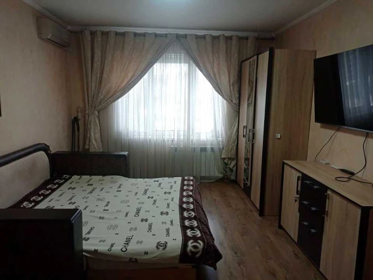 Квартира. Київ, Автозаводська вул.