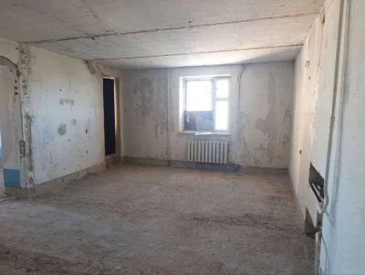 3 кімнатна квартира-студія під ваш ремонт на початку Богунії