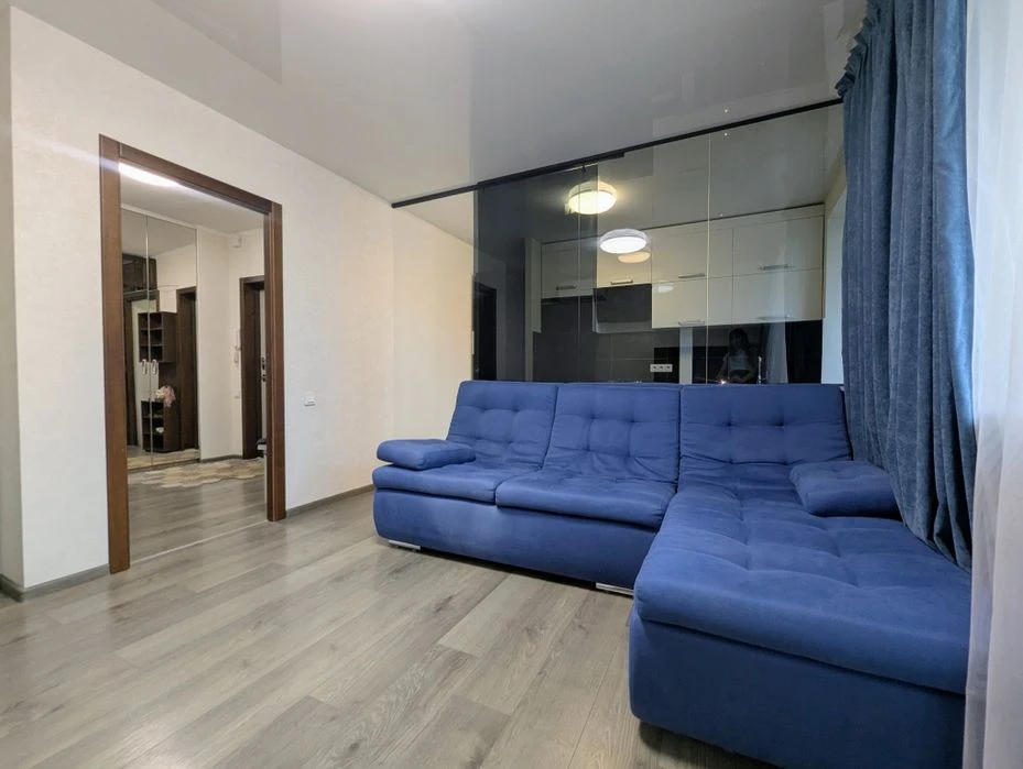 For sale 2-room apartment. Center. Dmytro Yavornytskyi
