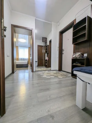 For sale 2-room apartment. Center. Dmytro Yavornytskyi