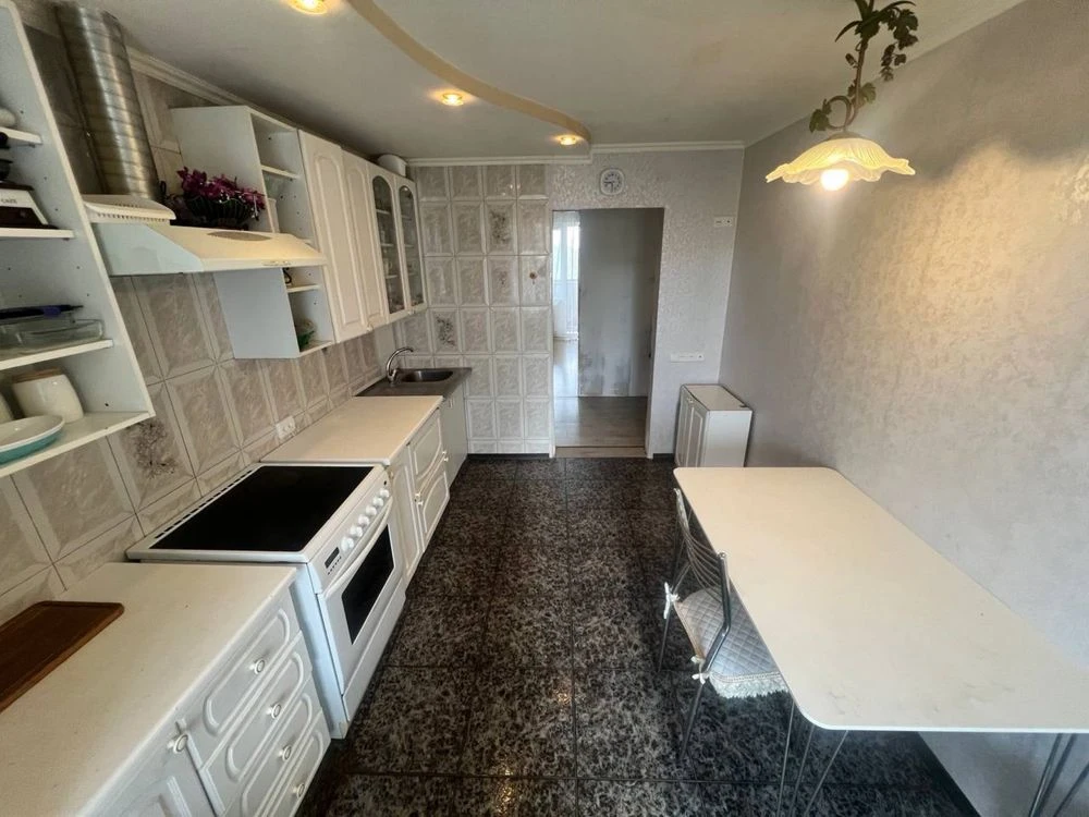 Продам 3 к квартиру на Набережной Победы, 130/корп.3 Ж/М  По