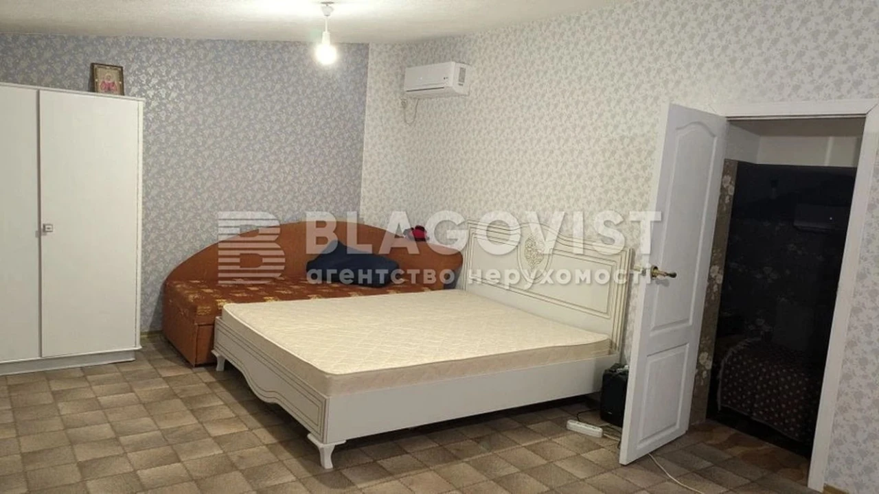 Продаж будинку вул. Смородинова 4 в Києві / W-7468252