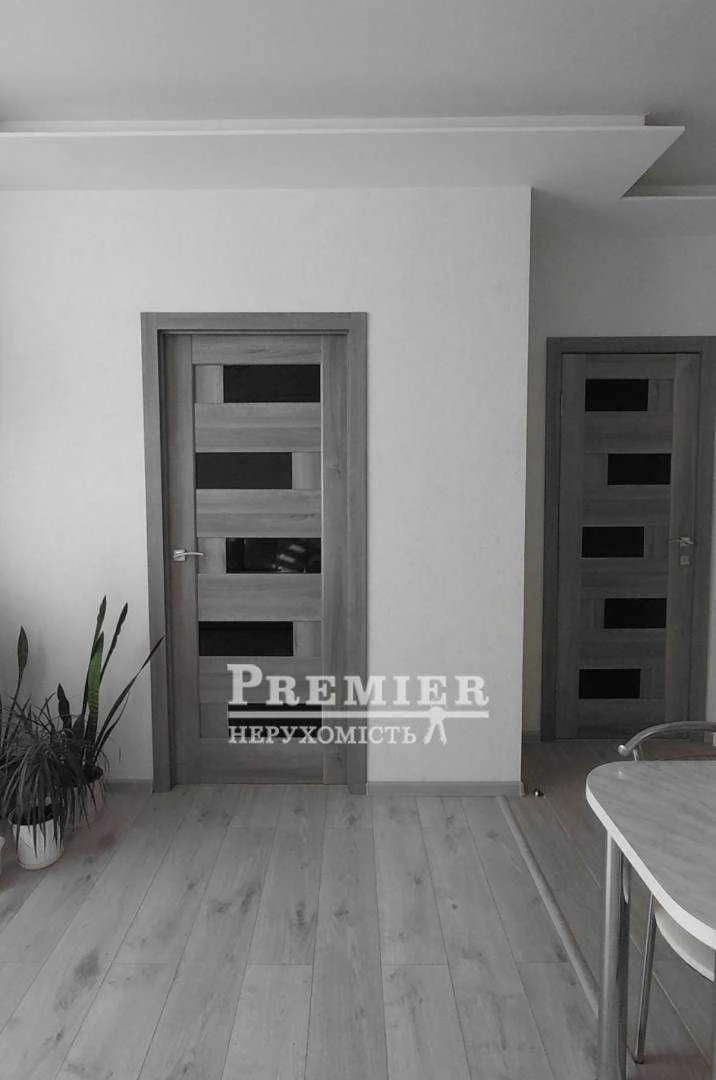 продам 1-но кімнатну квартиру на Академіка Сахарова