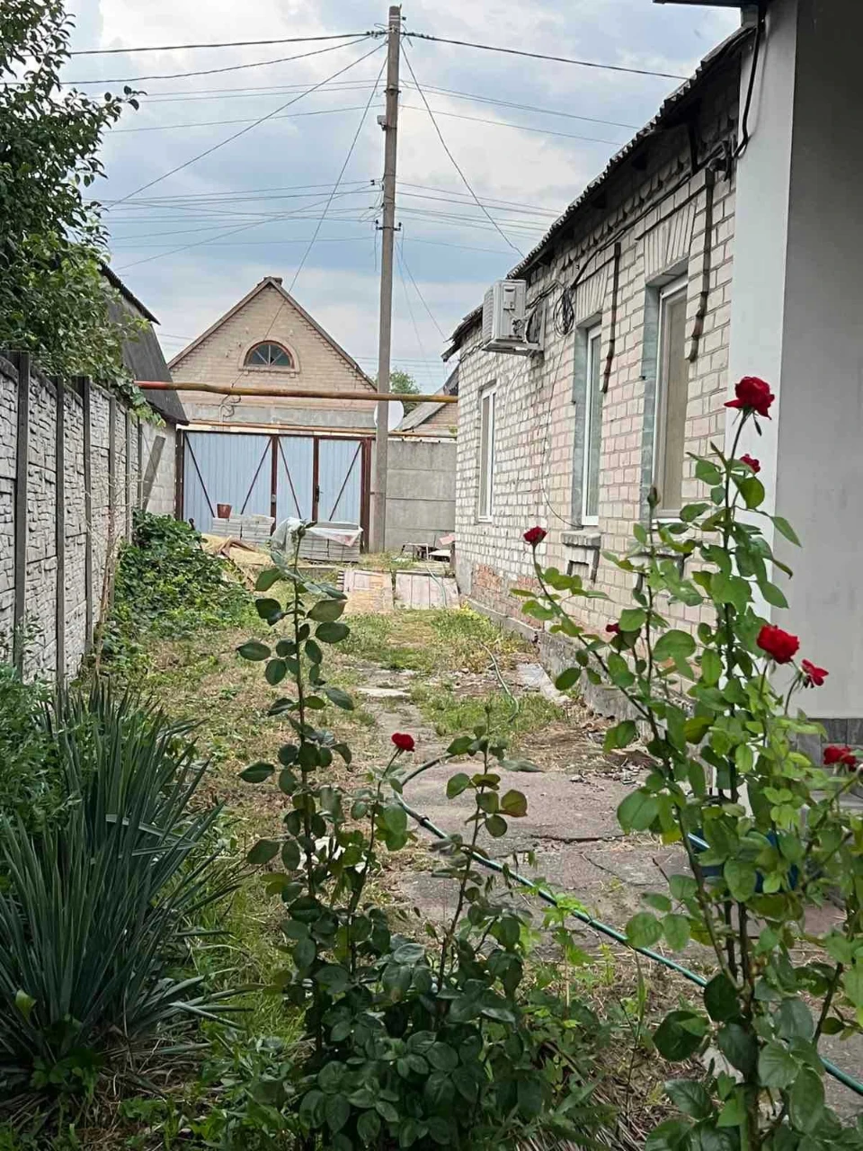 Дом на первой линии Днепра, свой пирс, баня, гараж в Запорож
