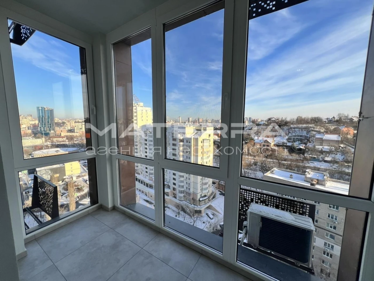1-room apartment for sale 51.3 m², Solomyanska Square.