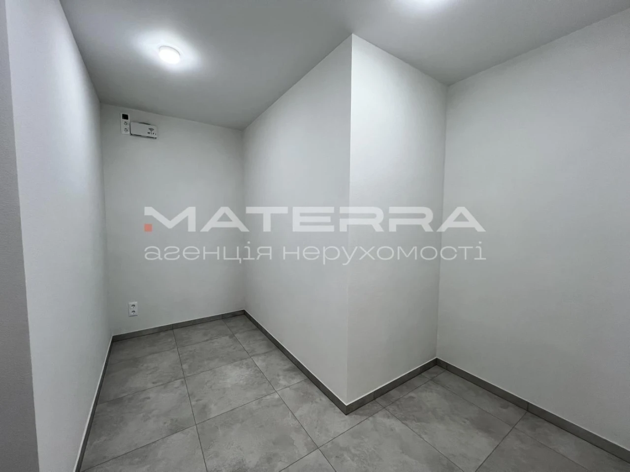 1-room apartment for sale 51.3 m², Solomyanska Square.