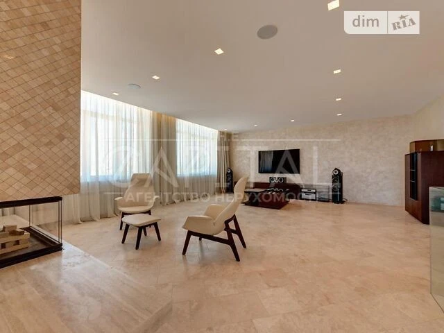 For sale 4-room apartment 220 sq. m. on Gogolivska Street 14 • ID 346