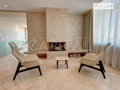 For sale 4-room apartment 220 sq. m. on Gogolivska Street 14 • ID 346