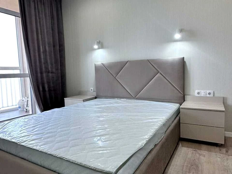 Квартира. Київ, Академіка Заболотного вул.