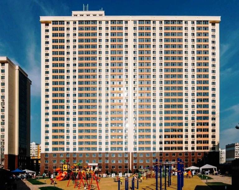 Простора квартира з розпочатим ремонтом в зданому ЖК "Перлин