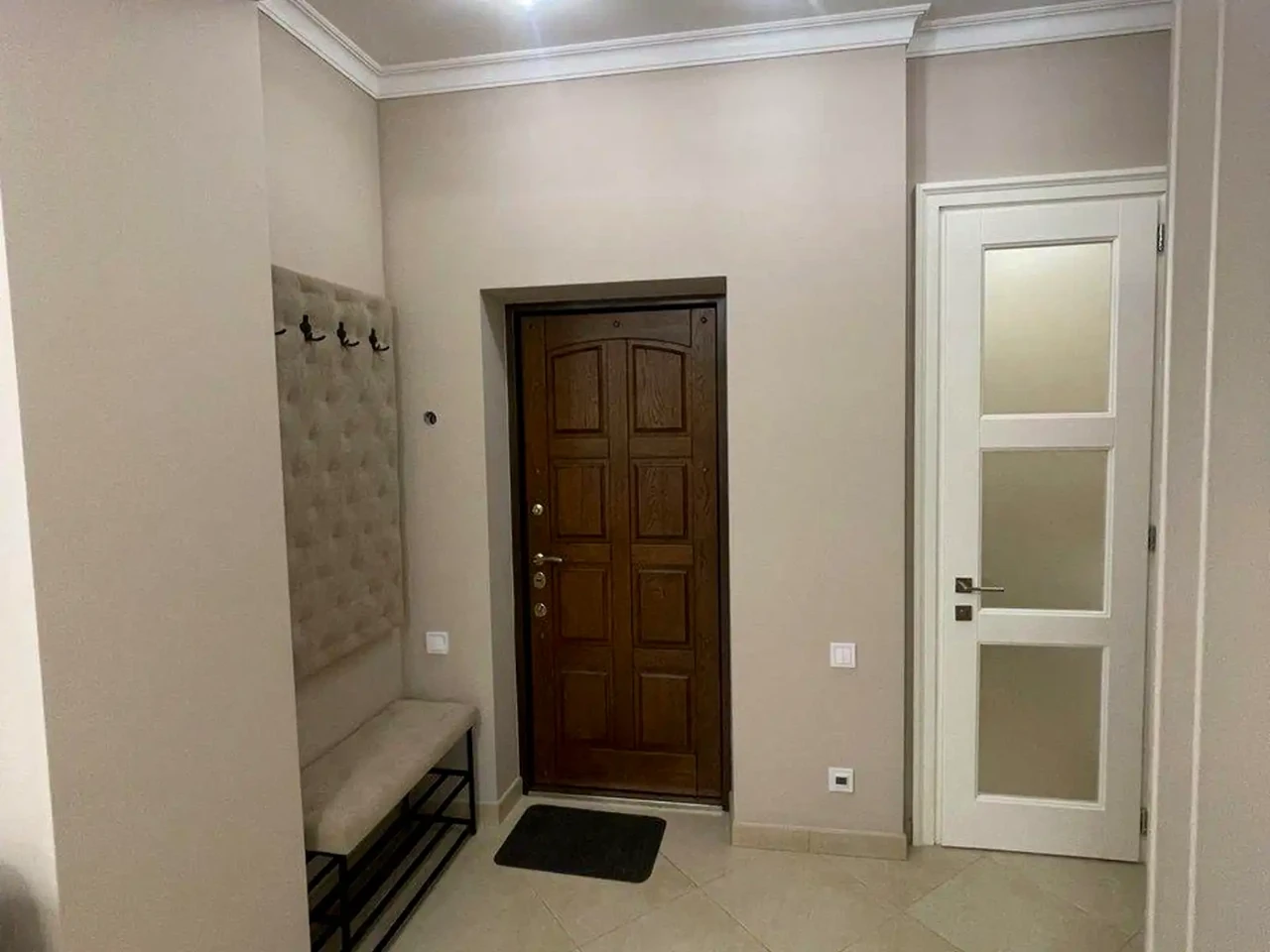 Оренда квартири 3-кімн. 107 м² 7/10 пов.