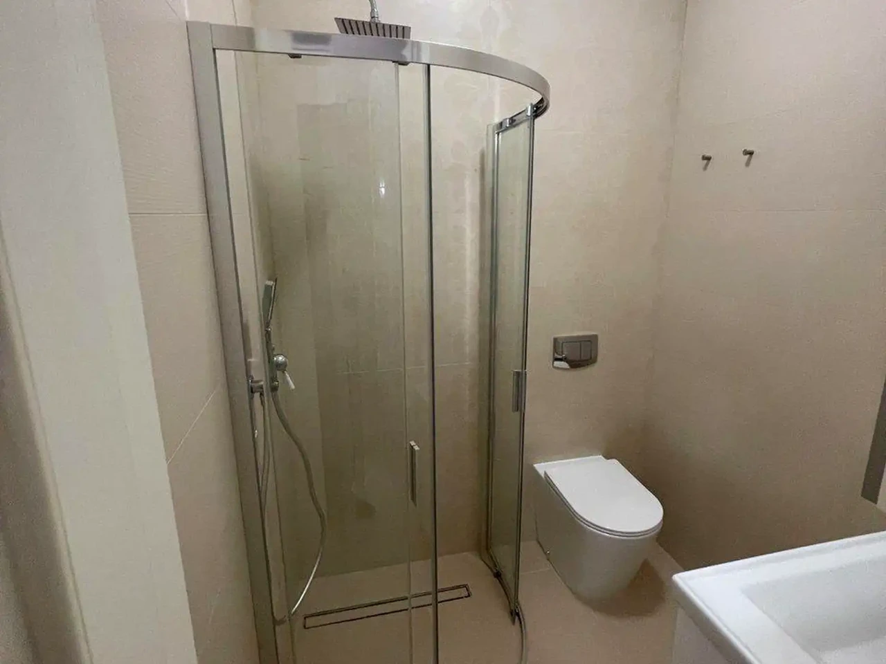 Оренда квартири 3-кімн. 107 м² 7/10 пов.