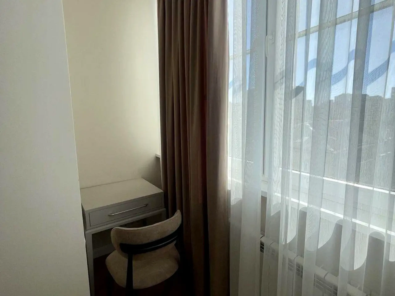Оренда квартири 3-кімн. 107 м² 7/10 пов.