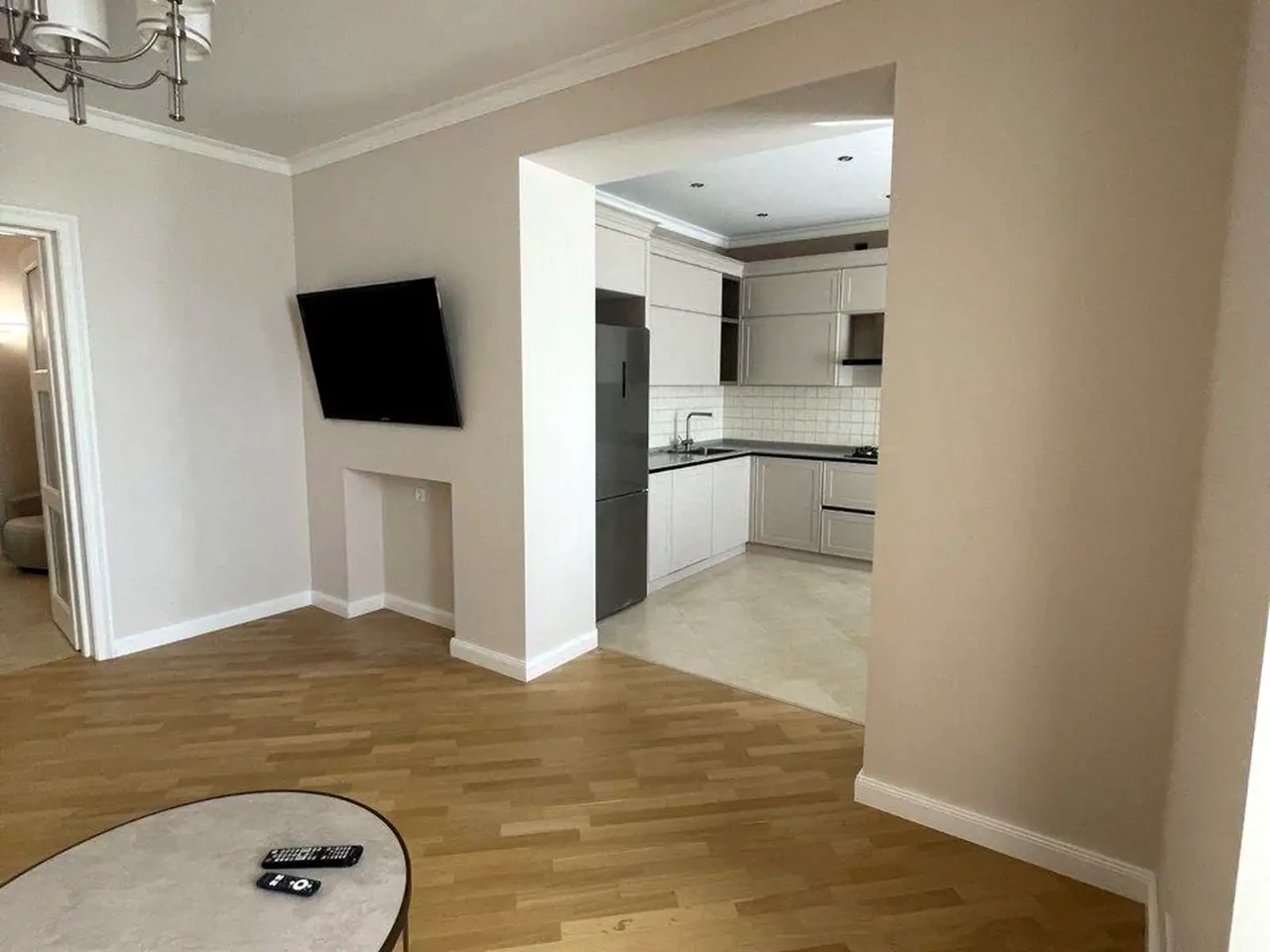 Оренда квартири 3-кімн. 107 м² 7/10 пов.