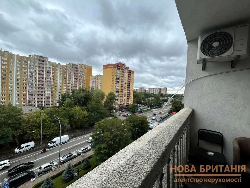 Квартира. Київ, Михайла Максимовича вул.