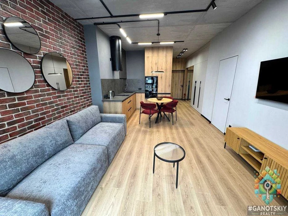 Sale of a designer 2-room apartment in the MARSHALL residential complex / Marshal Yacht-class