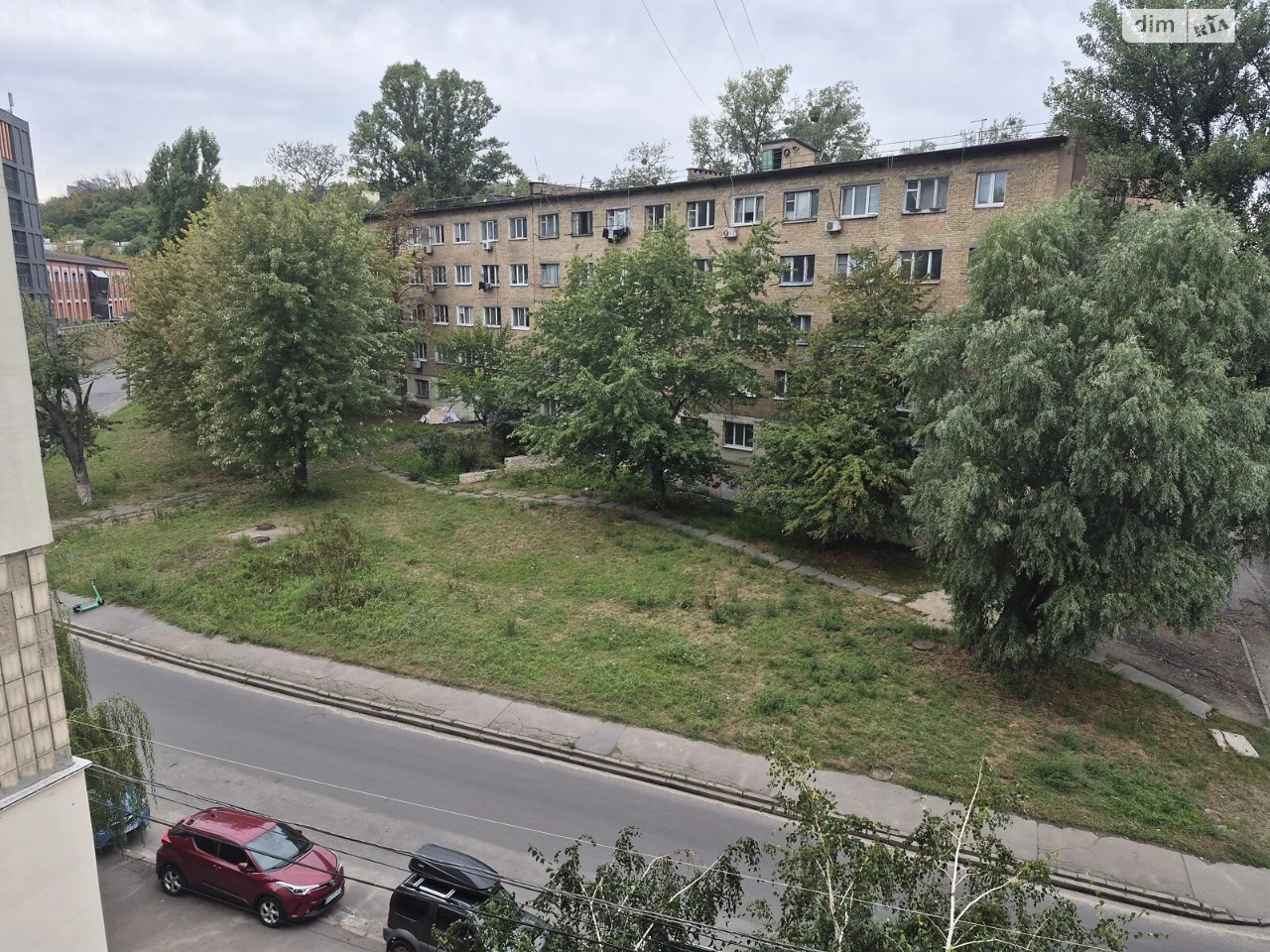 Продаж Квартира Поділ