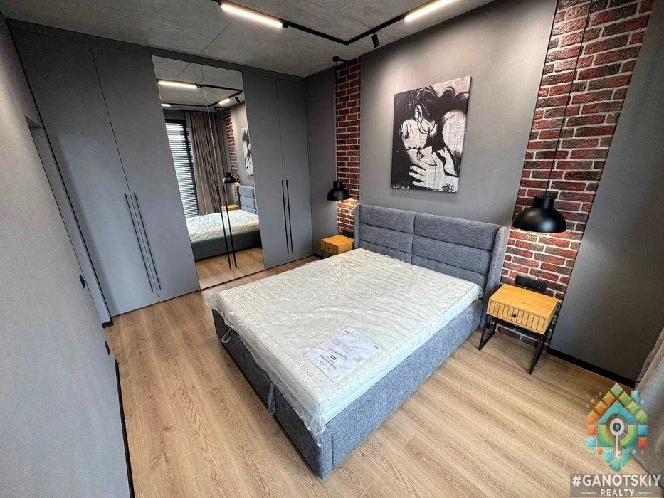 Sale of a designer 2-room apartment in the MARSHALL residential complex / Marshal Yacht-class