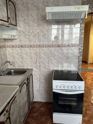 Продам 2-комнатную квартиру, улица Каштановая, д. 4, Деснянсь