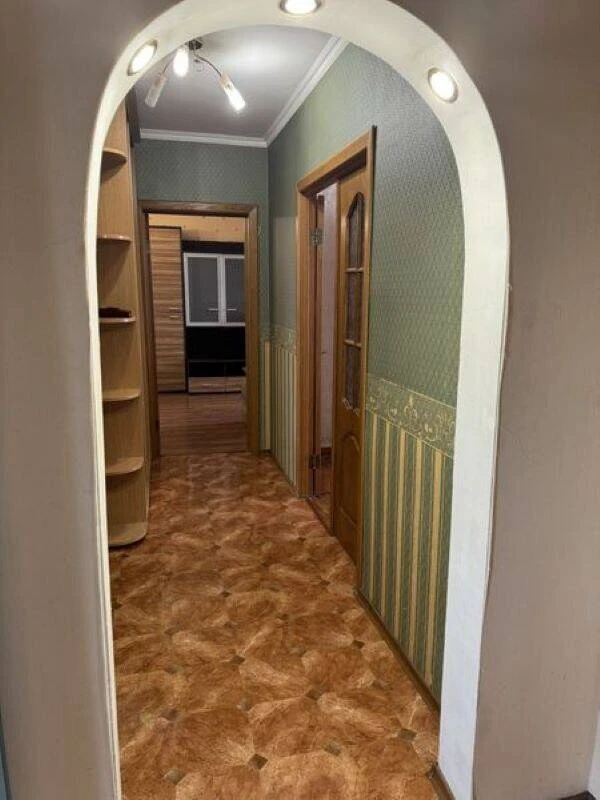 Продам 2-комнатную квартиру, улица Каштановая, д. 4, Деснянсь