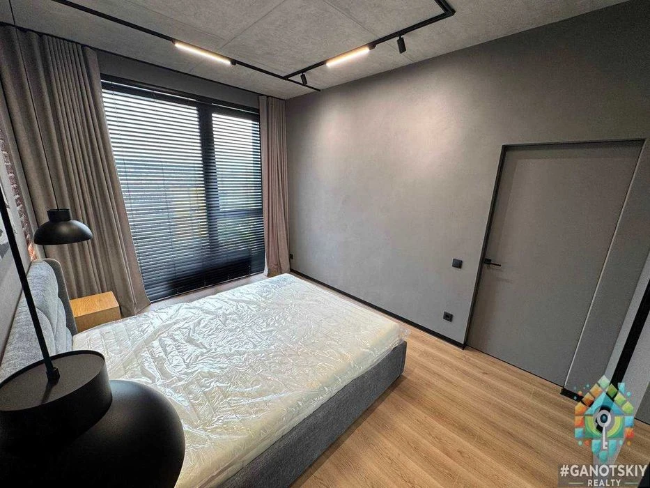 Sale of a designer 2-room apartment in the MARSHALL residential complex / Marshal Yacht-class