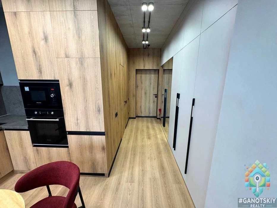Sale of a designer 2-room apartment in the MARSHALL residential complex / Marshal Yacht-class